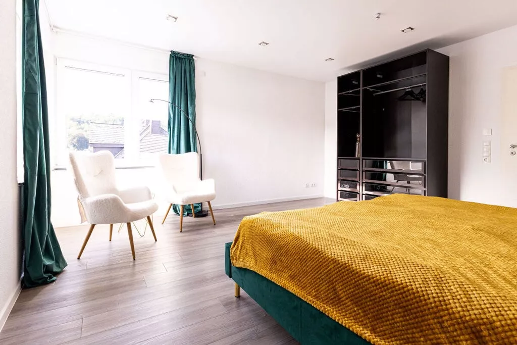 471479-Bedroom