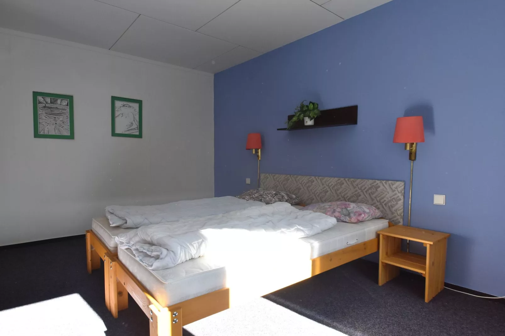 Relax-Bedroom