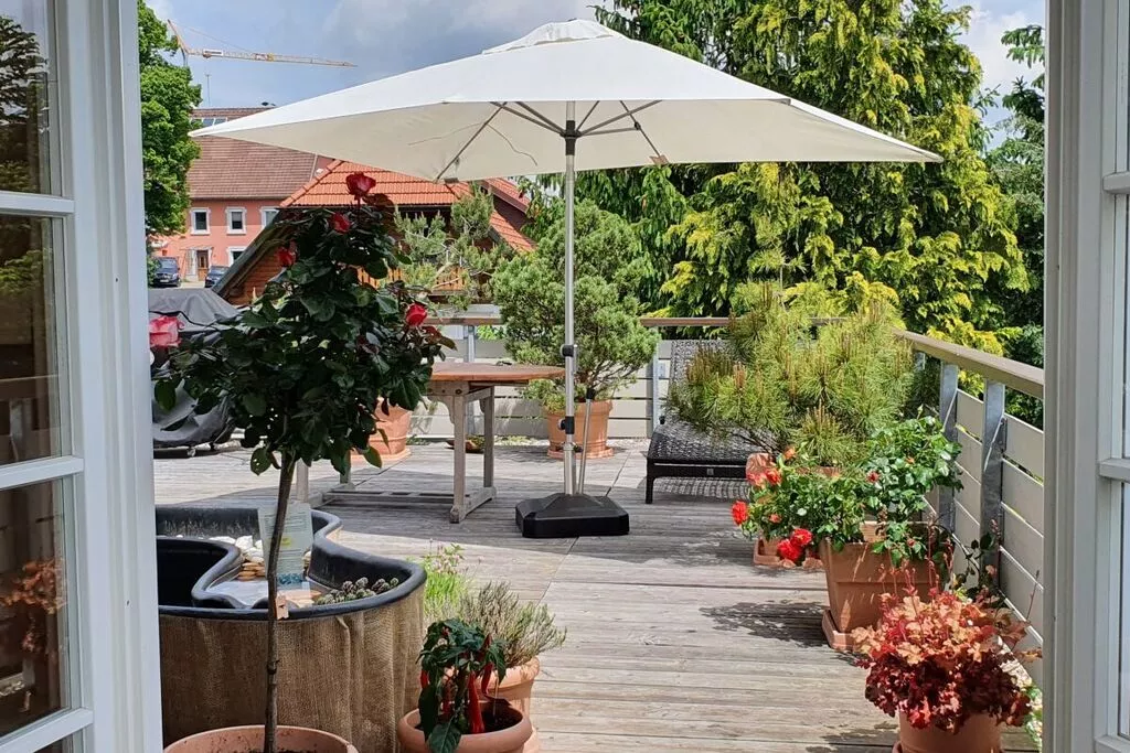 165277-Terrassenbalkon