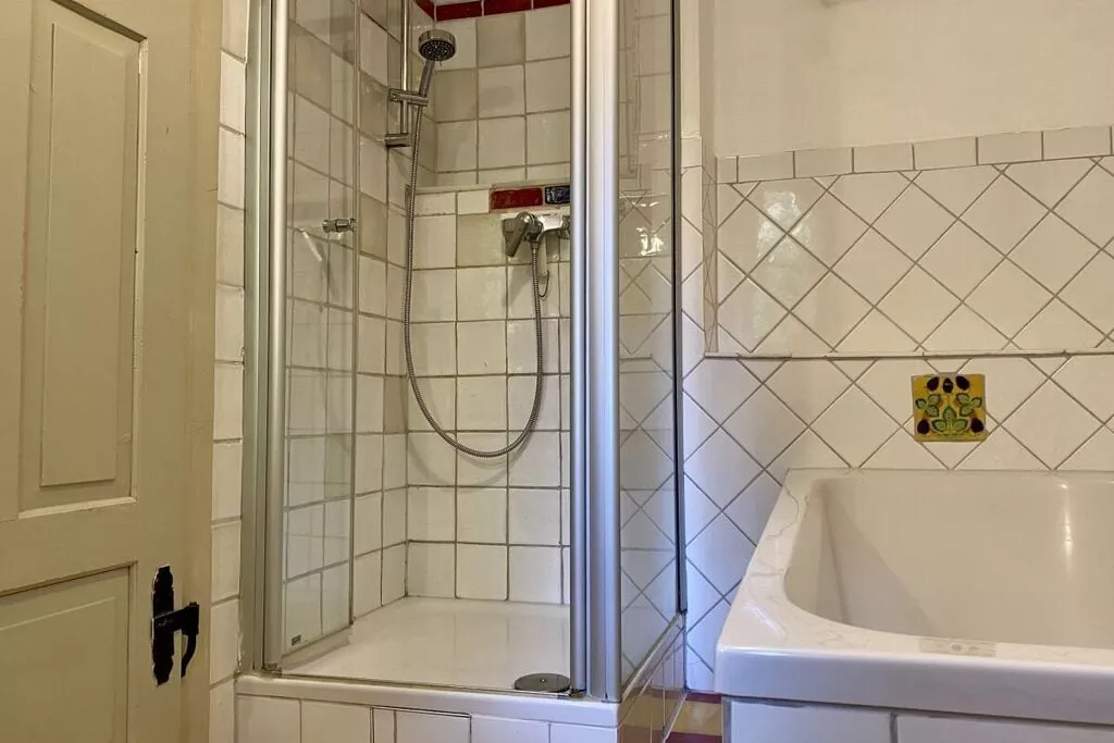 176371-Bathroom
