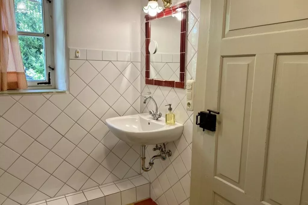 176371-Bathroom