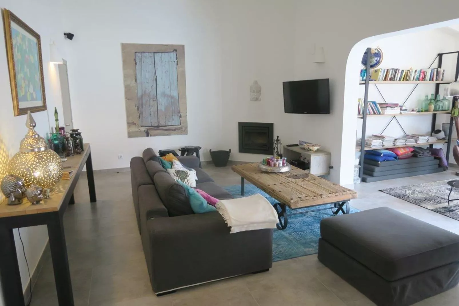 La Vida-Living room