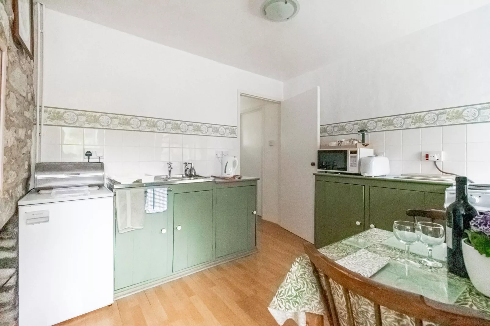 Brodawel - The Cottage-Kitchen