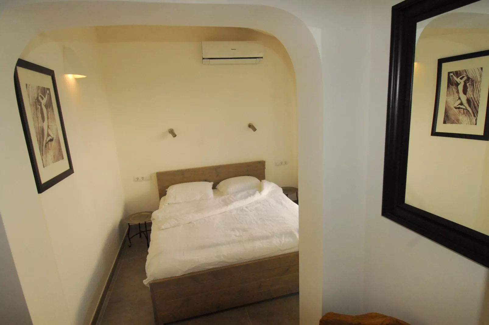 La Vida-Bedroom
