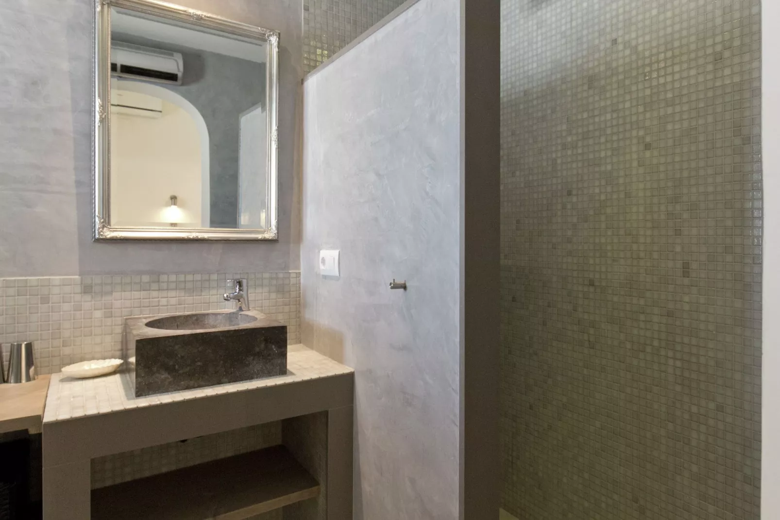 La Vida-Bathroom