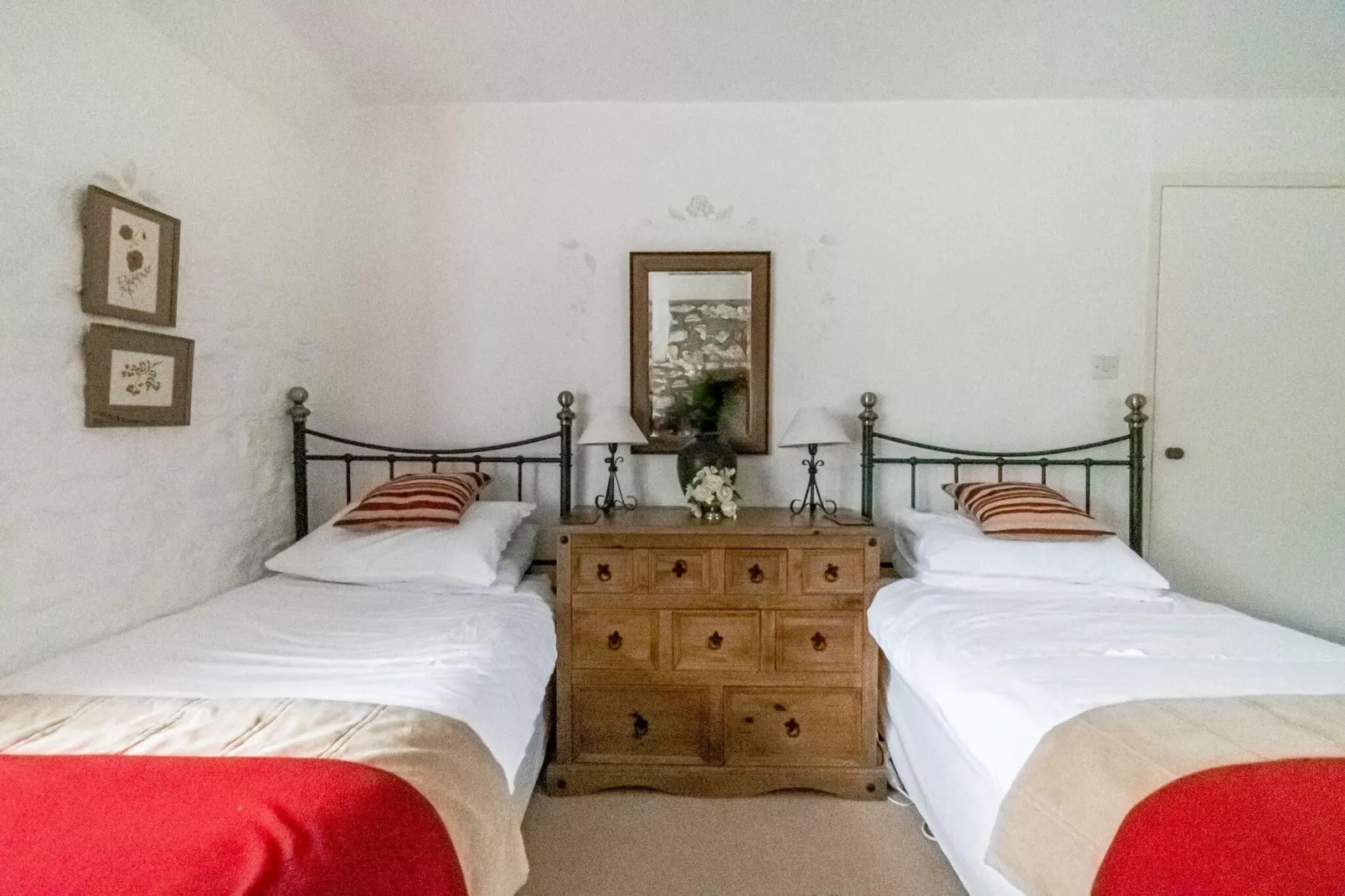 Brodawel - The Cottage-Bedroom