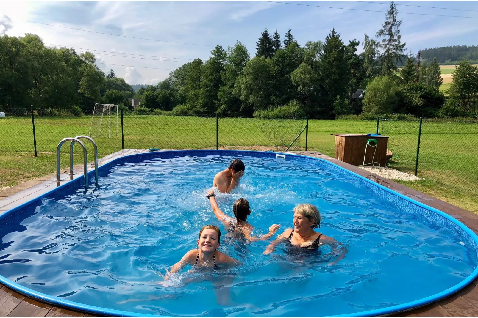 Green Valley Park 1-Pool