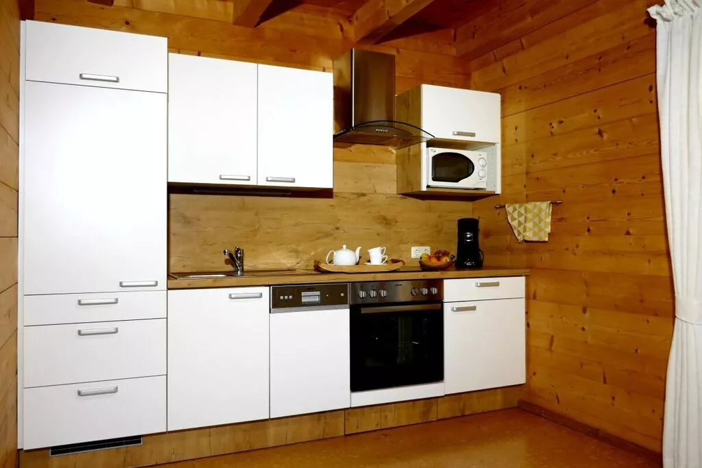 318141-Kitchen