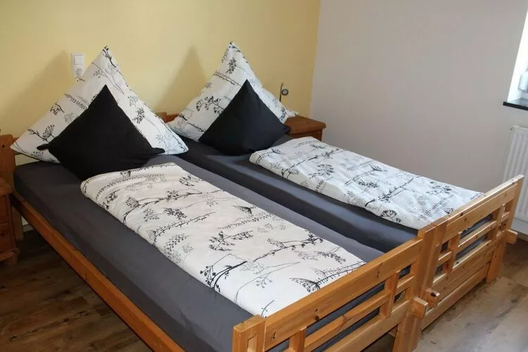 341619-Bedroom