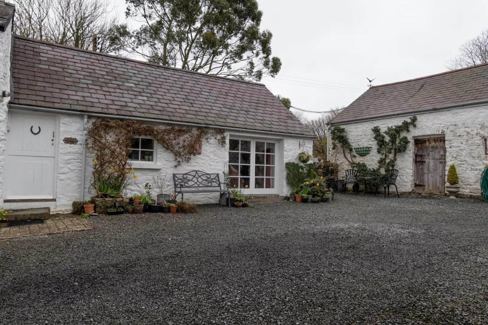 Brodawel - The Cottage-Exterior summer