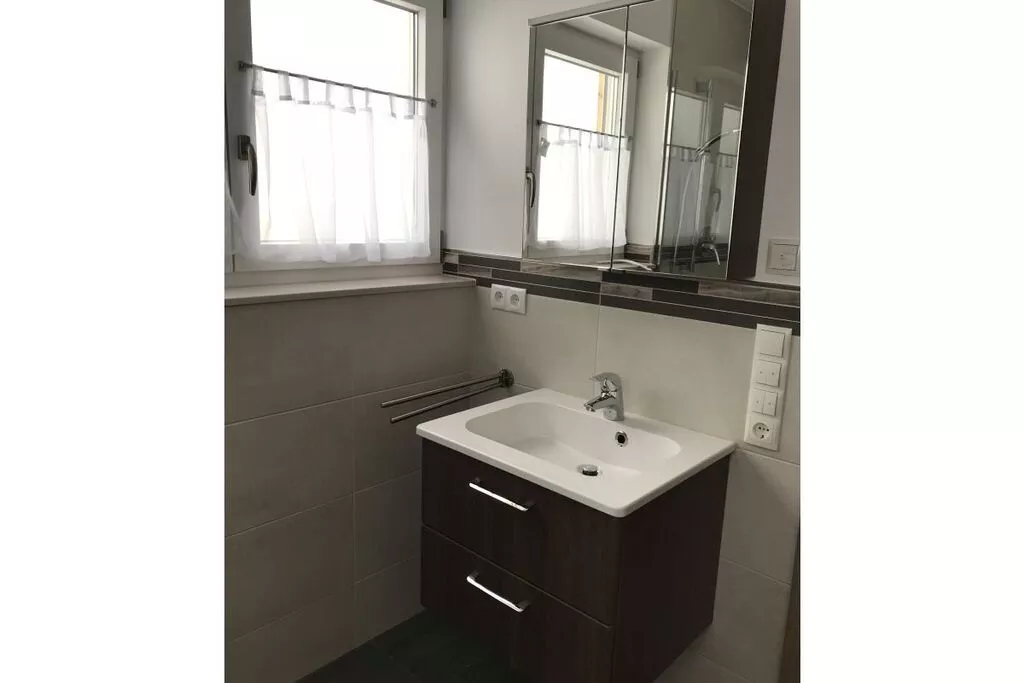 220550-Bathroom