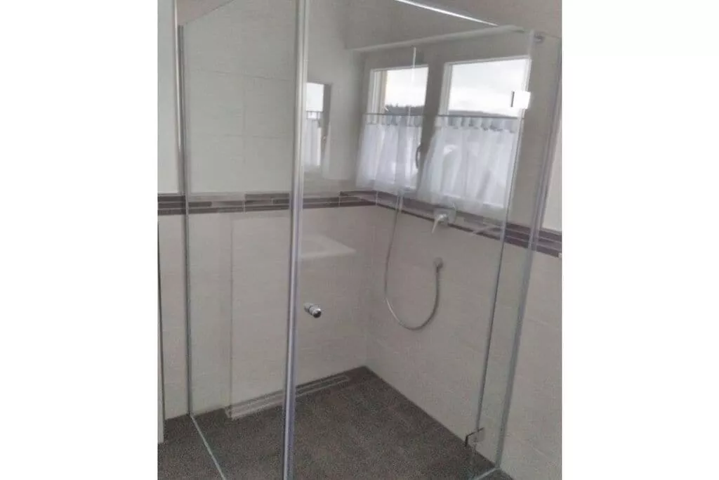 220550-Bathroom