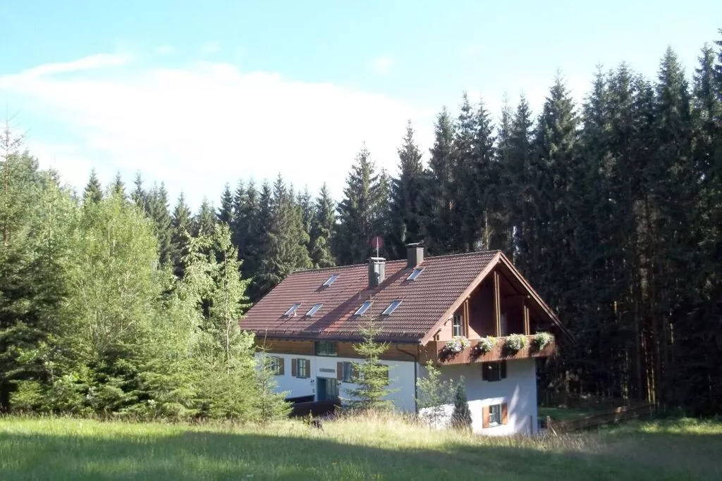 394156-Exterior summer