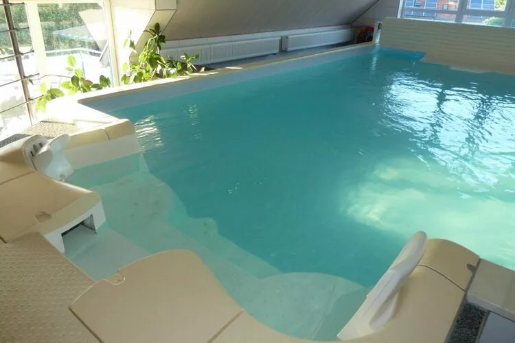 377666-Pool