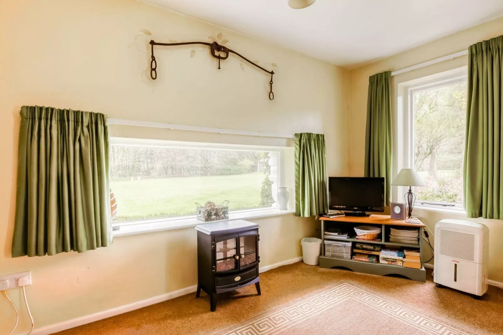 Brodawel - Field Cottage-Living room
