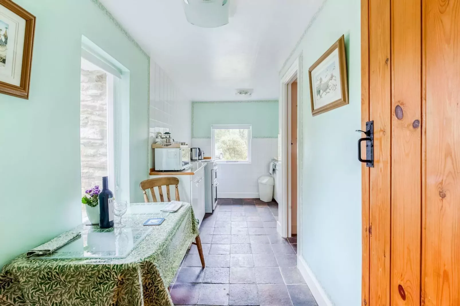 Brodawel - Field Cottage-Dining room