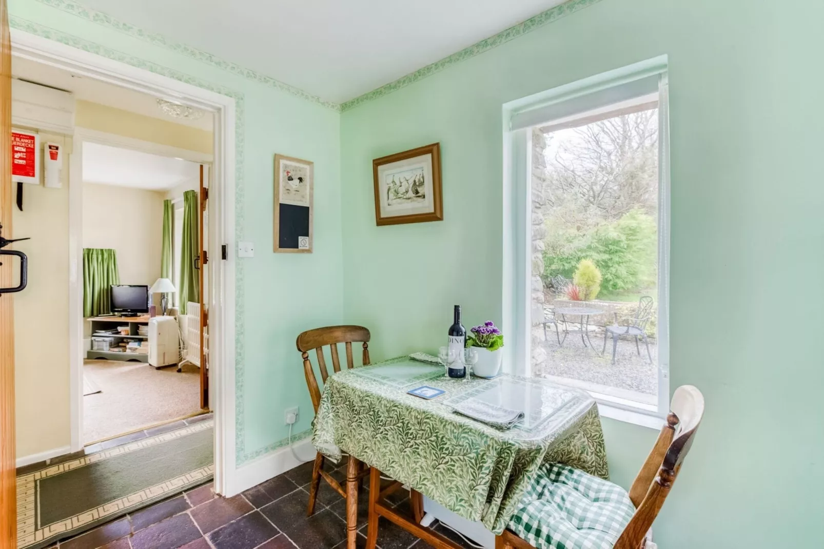 Brodawel - Field Cottage-Dining room