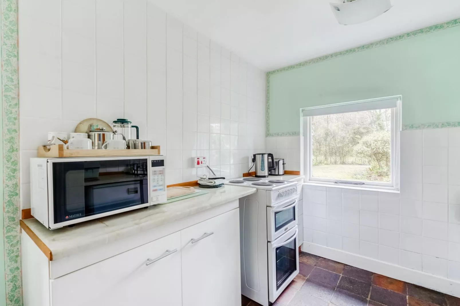 Brodawel - Field Cottage-Kitchen