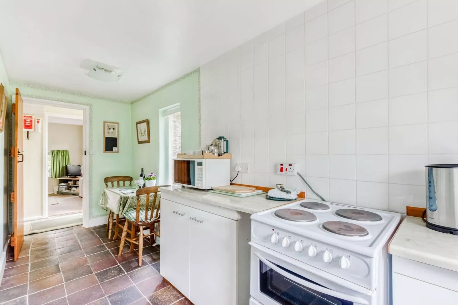 Brodawel - Field Cottage-Kitchen