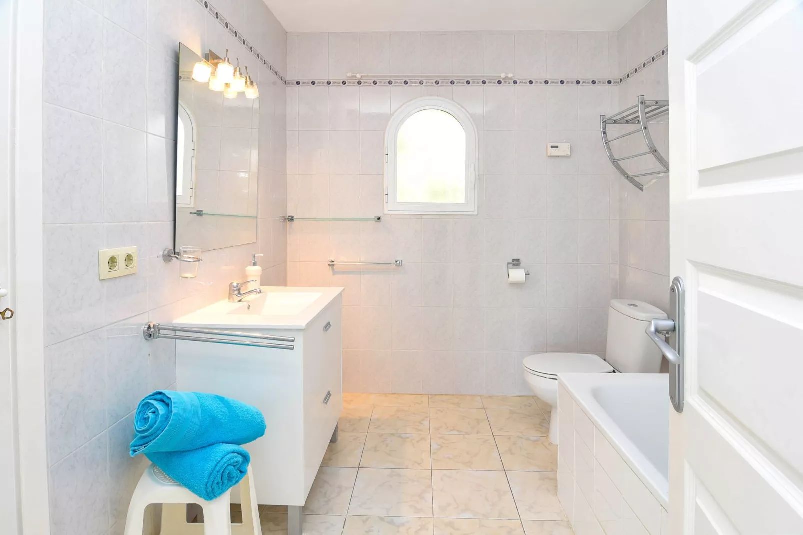 Villa Sonrisa-Bathroom