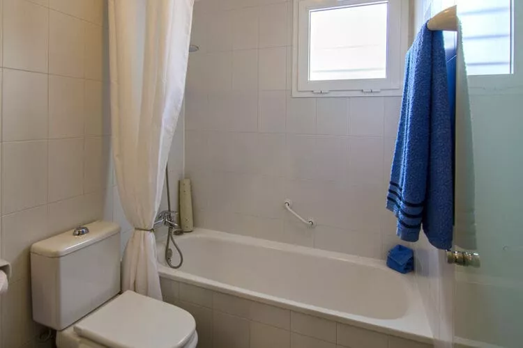 374038-Bathroom