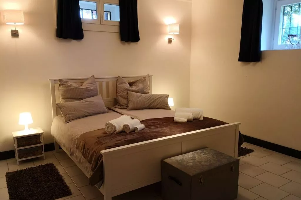 219210-Schlafzimmer