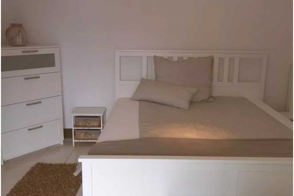 219210-Schlafzimmer