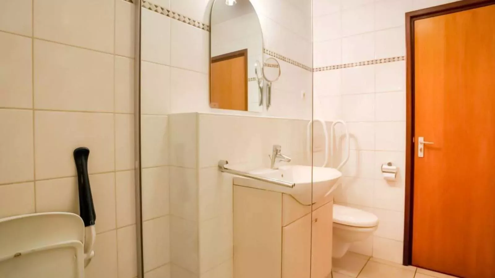 Steenenburg Zicht-Badezimmer