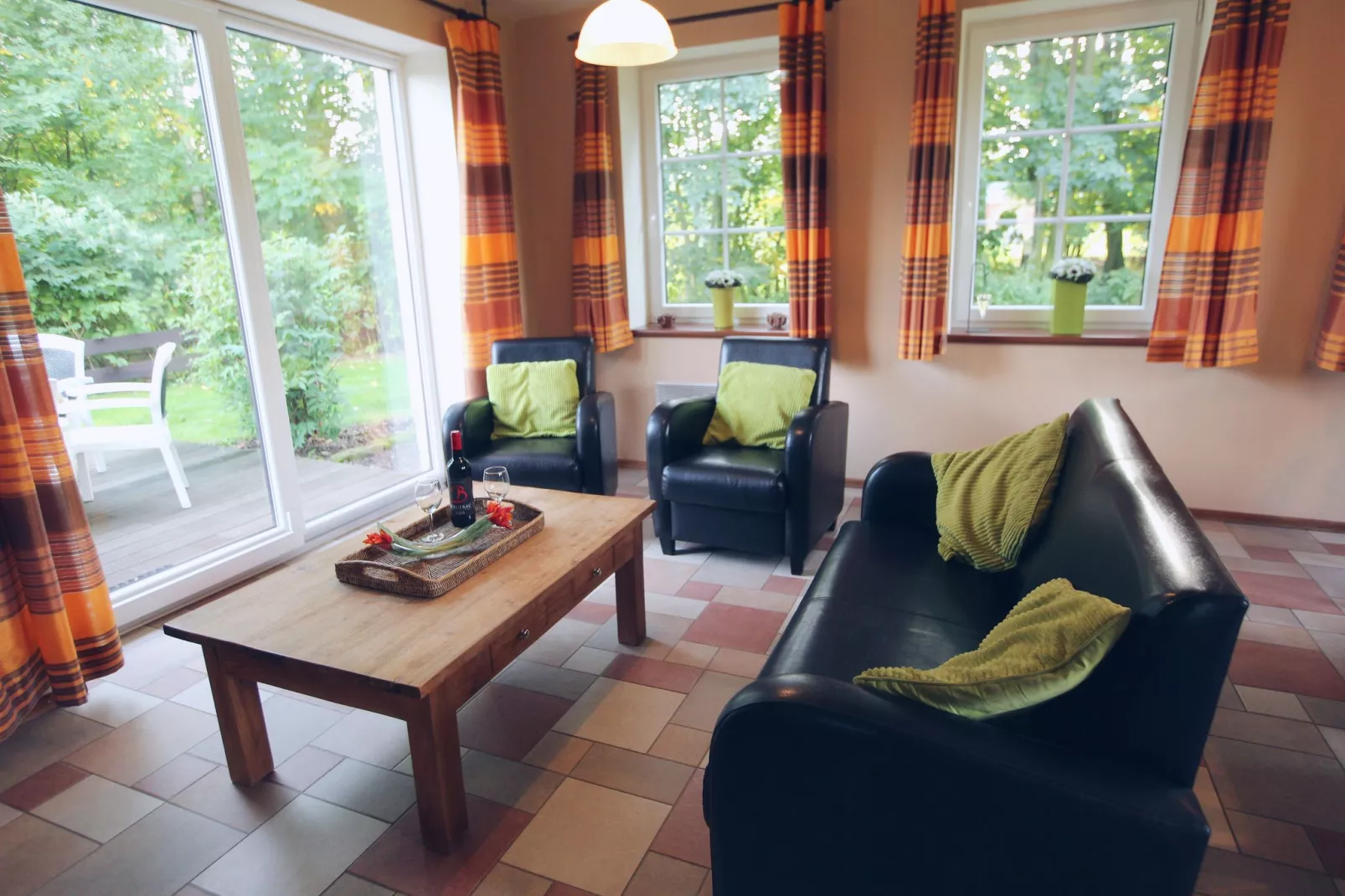 Rád-Living room