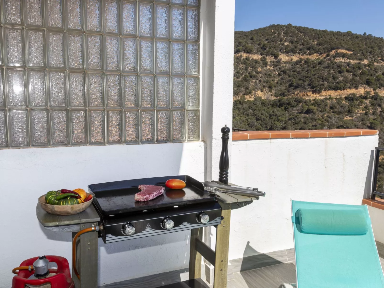 La Terraza-Outside