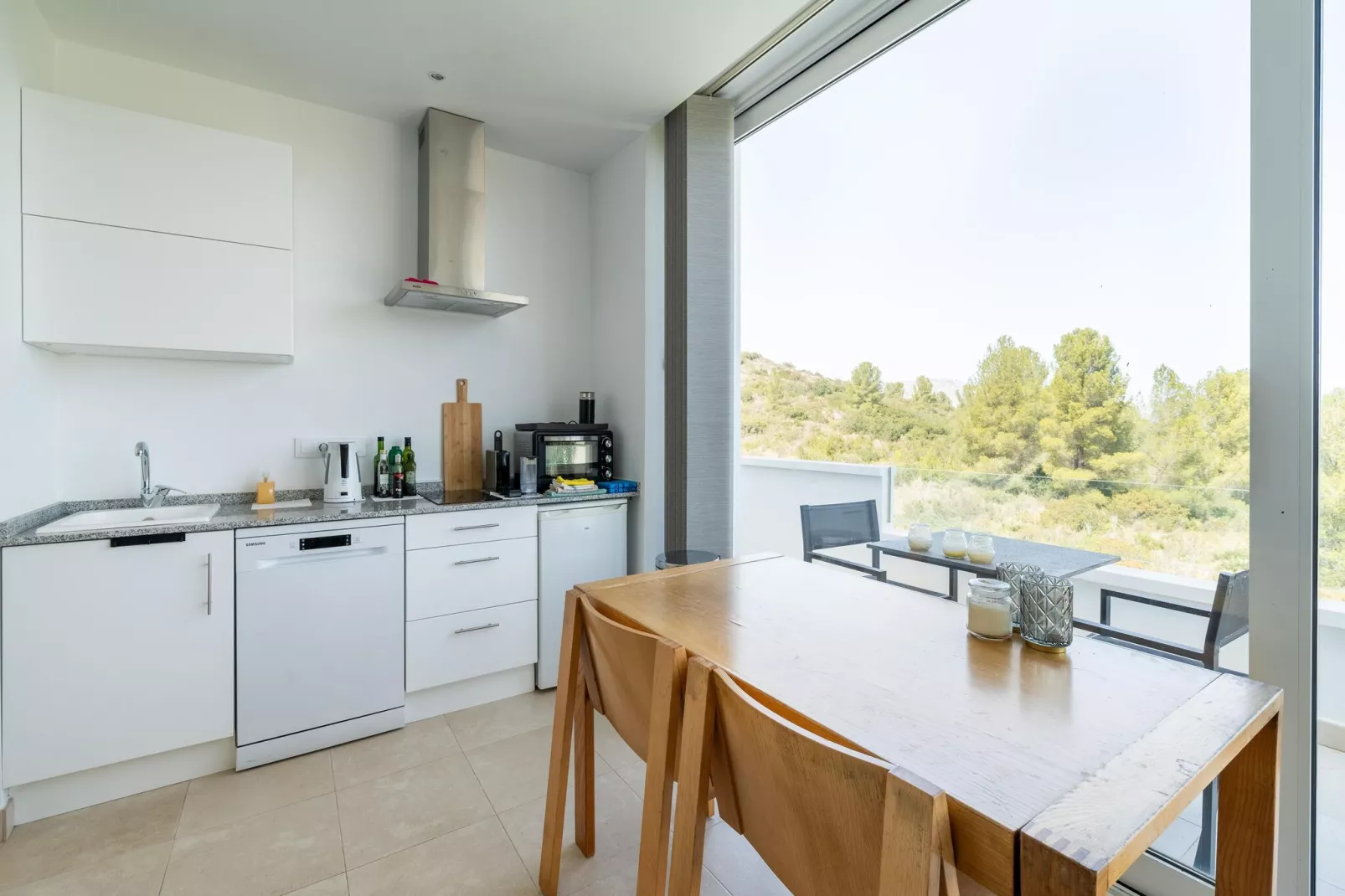 Alegria View-Kitchen