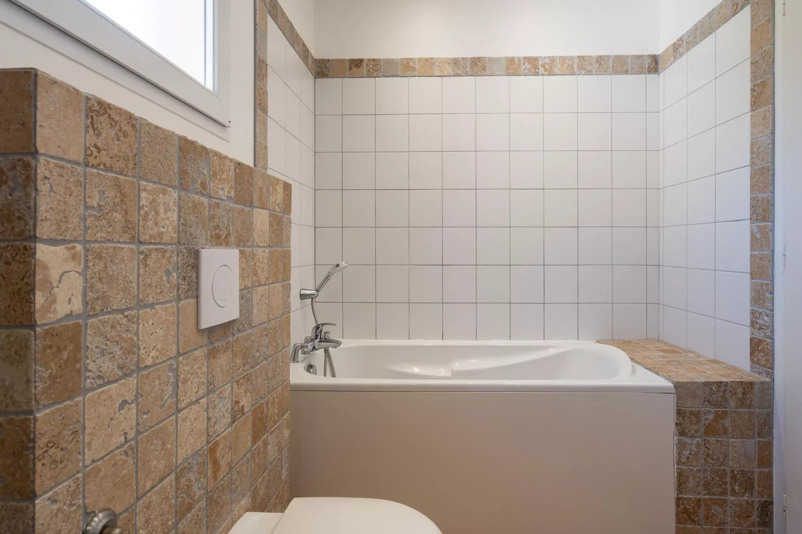 Villa Chardonnay-Bathroom