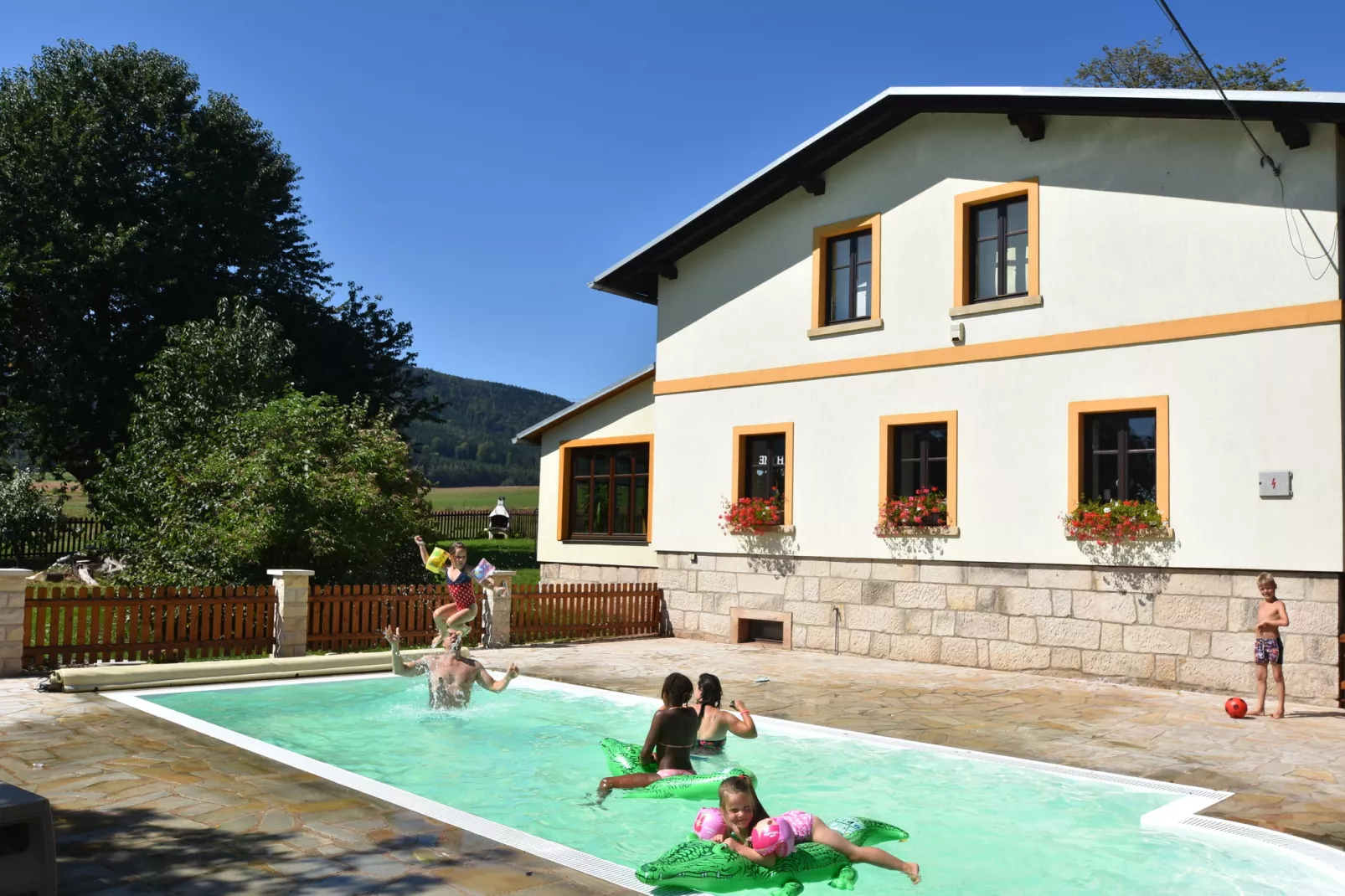Rád-Pool
