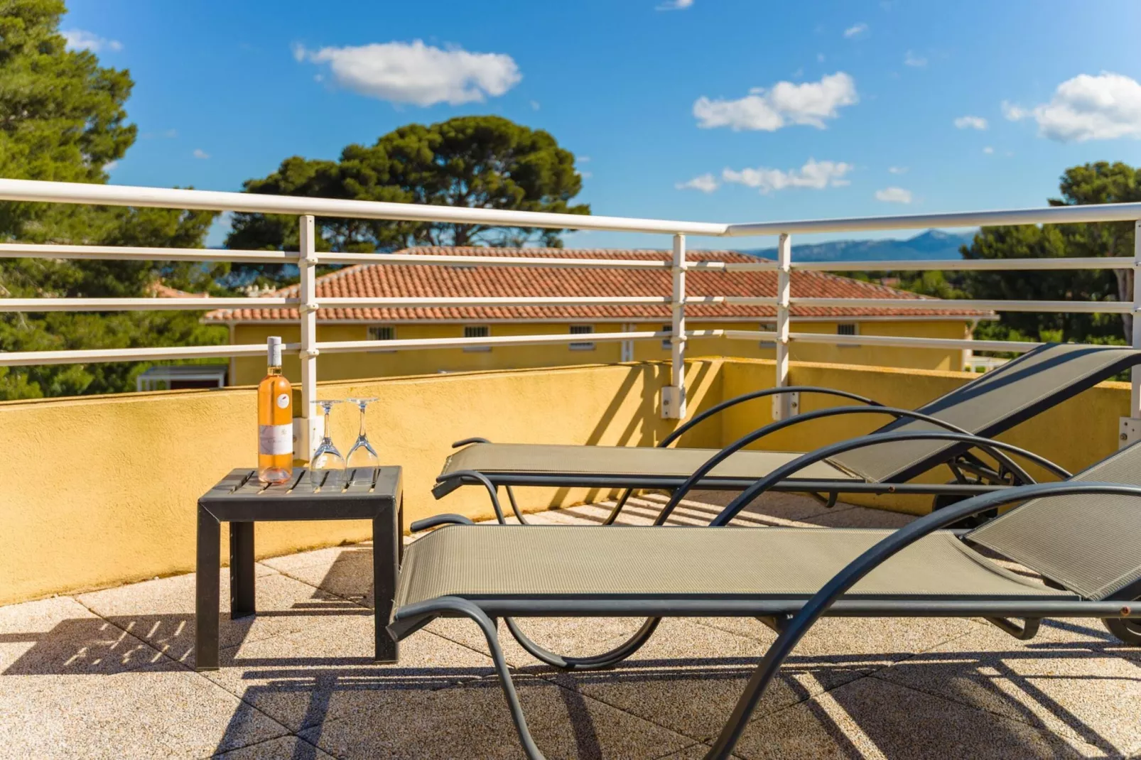 Les Terrasses des Embiez 5-Terrace balcony