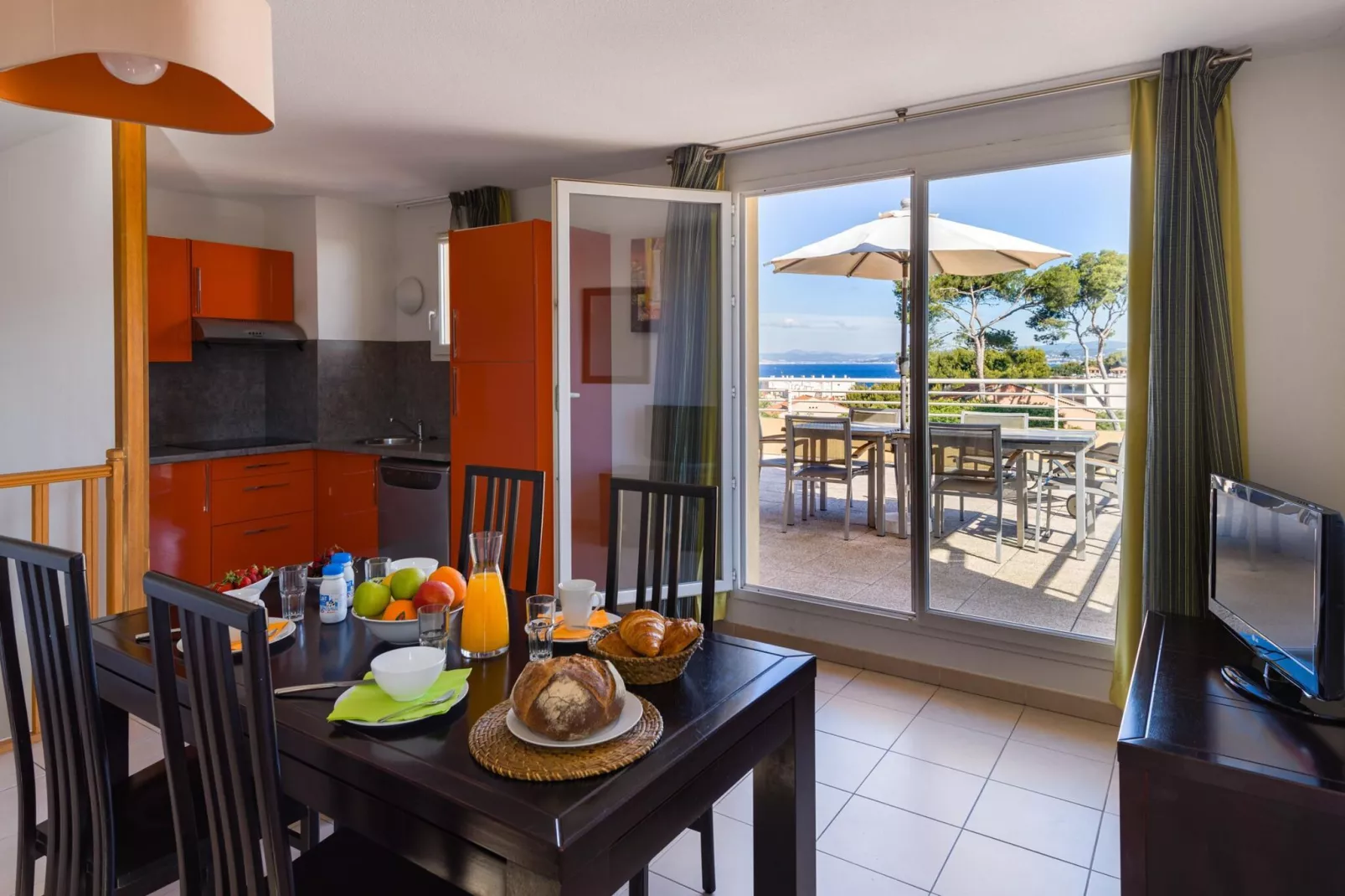 Les Terrasses des Embiez 3-Dining room