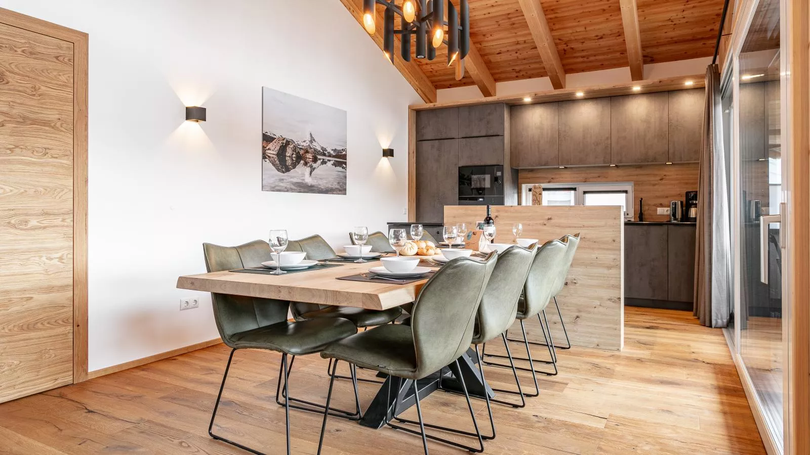 Grebenzen Lodge 35-Dining room