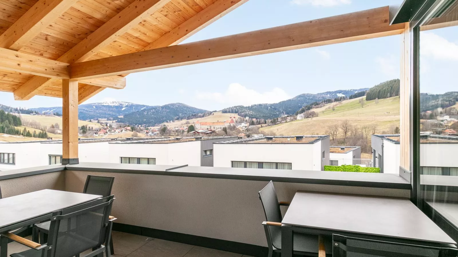 Grebenzen Lodge 35-Terrace balcony