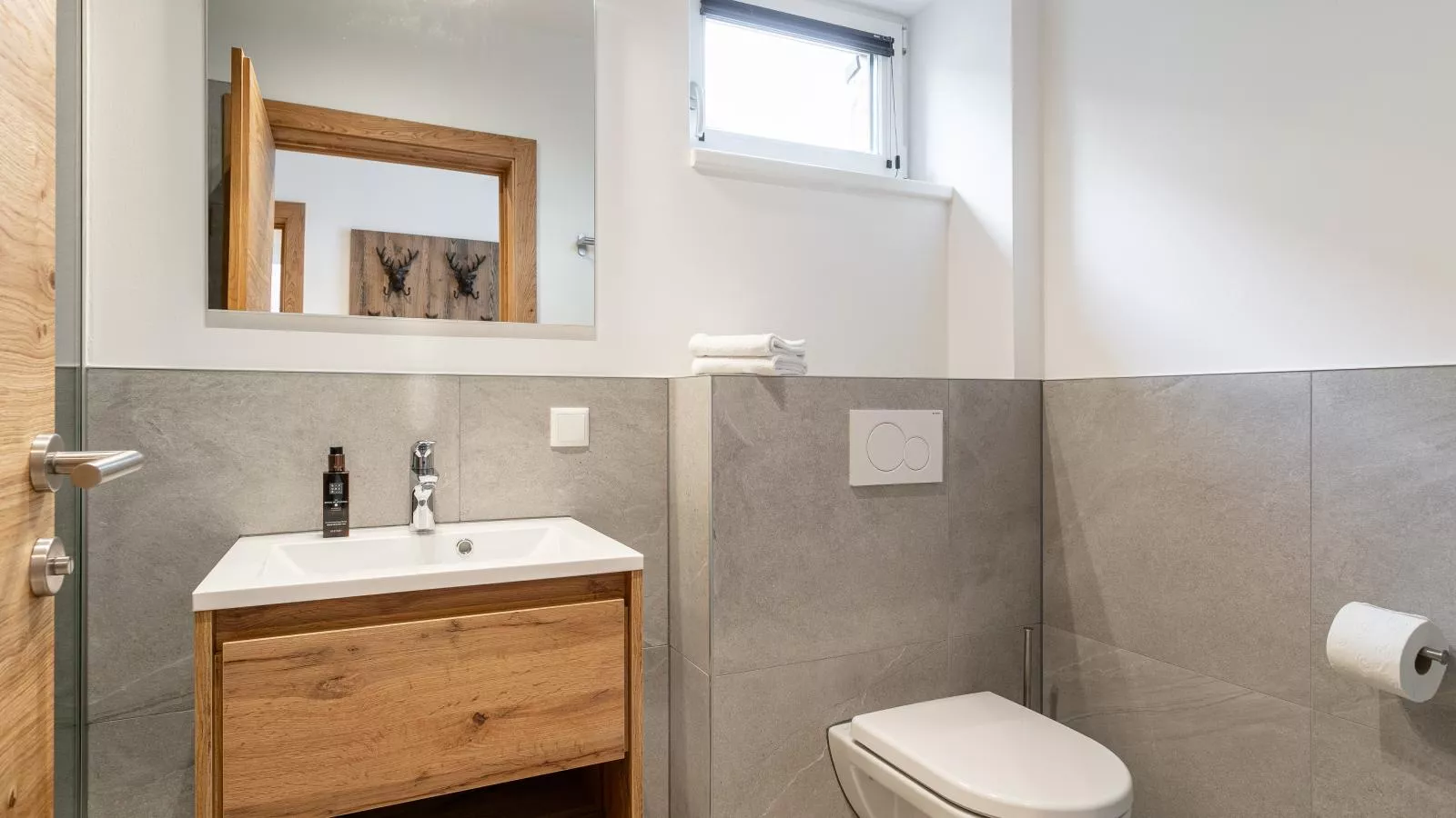 Grebenzen Lodge 35-Bathroom