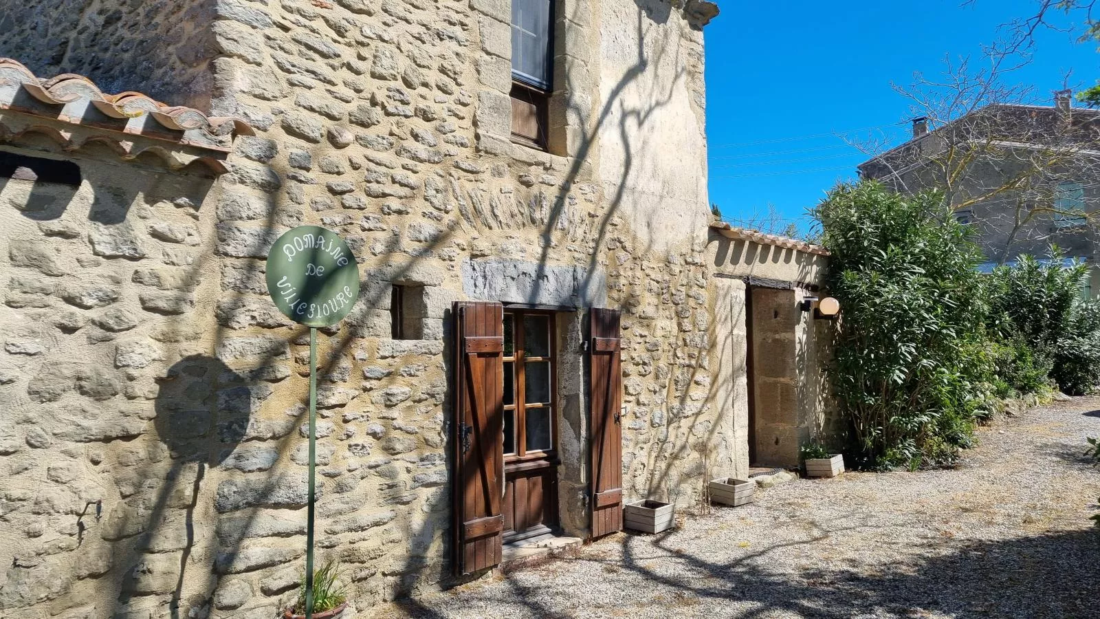Le Pigeonnier de Villefloure-Exterior summer