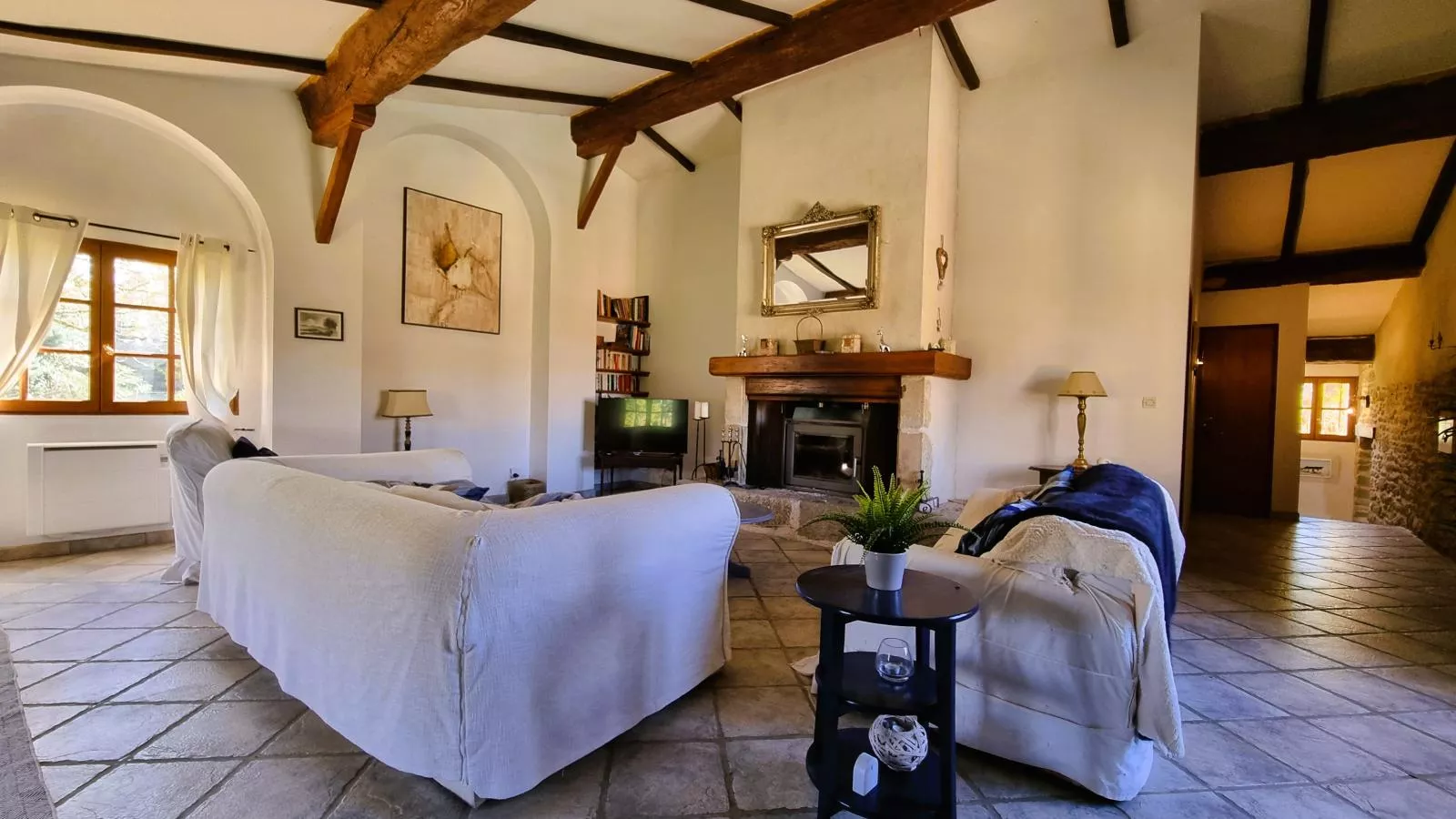 Le Pigeonnier de Villefloure-Living room