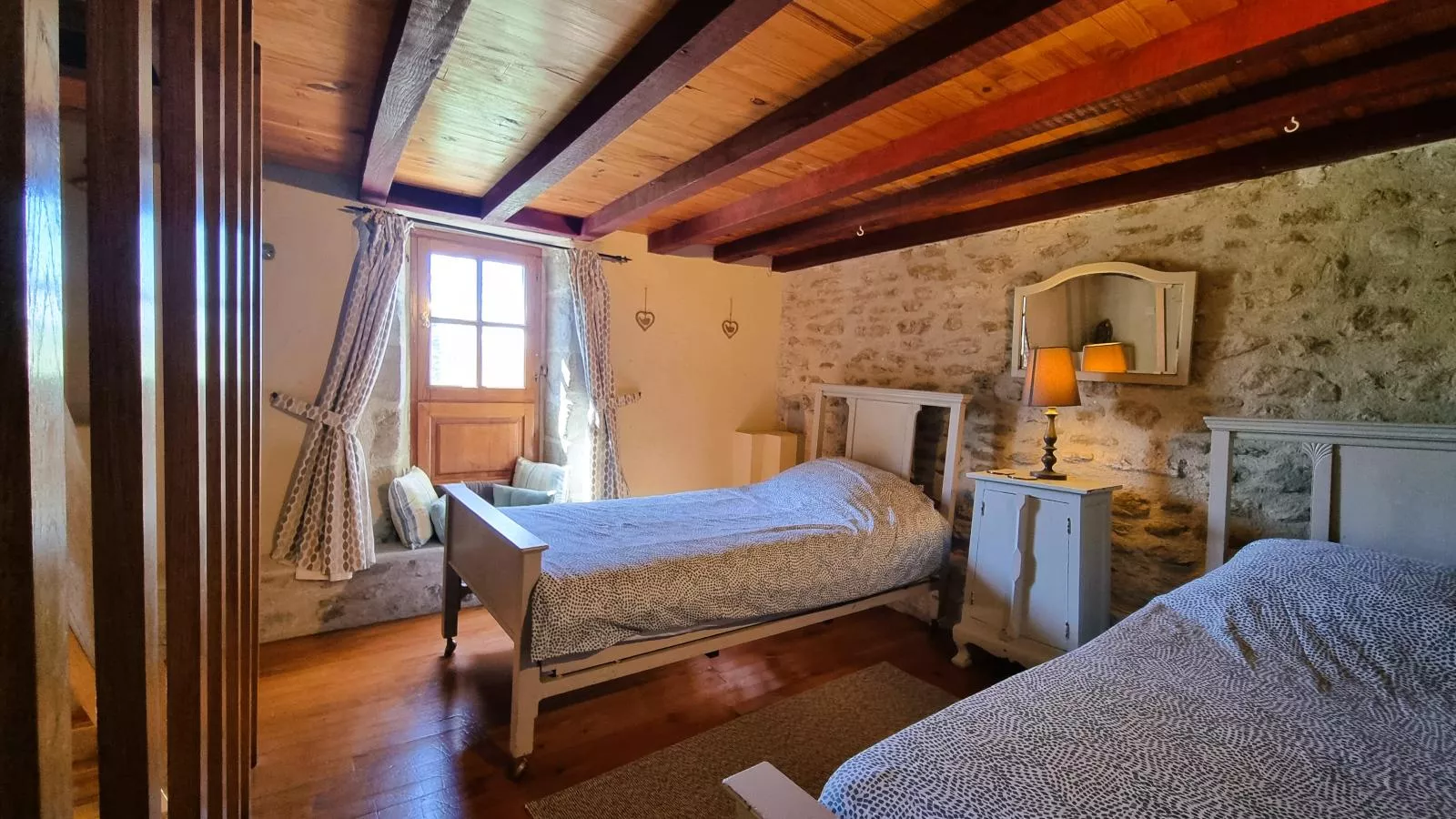 Le Pigeonnier de Villefloure-Bedroom