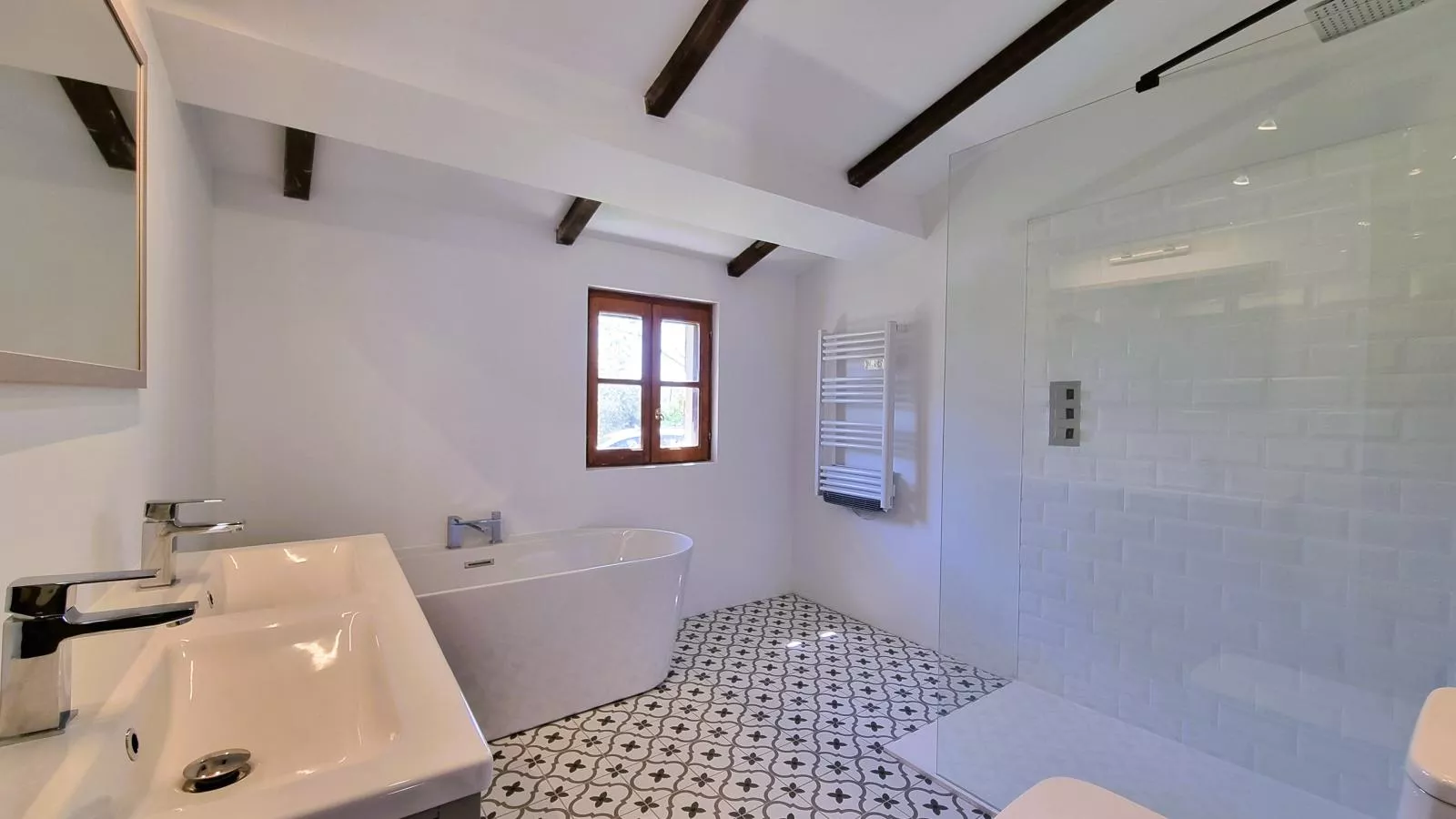 Le Pigeonnier de Villefloure-Bathroom
