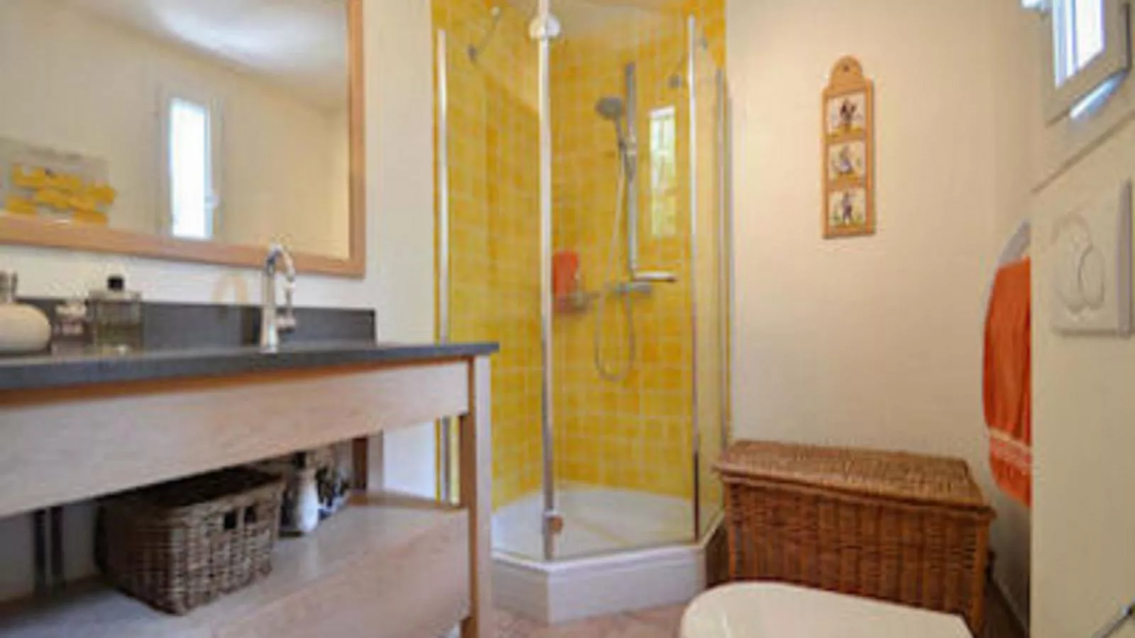 Lou Romarin-Bathroom