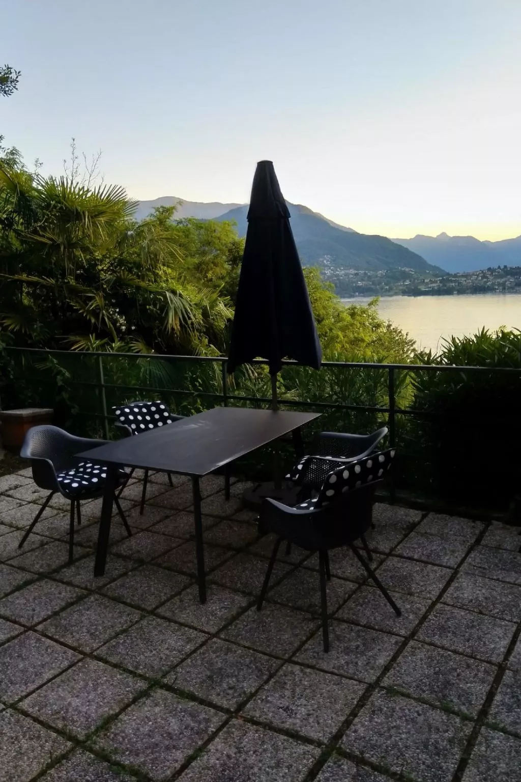 Casa sul Lario-Outside