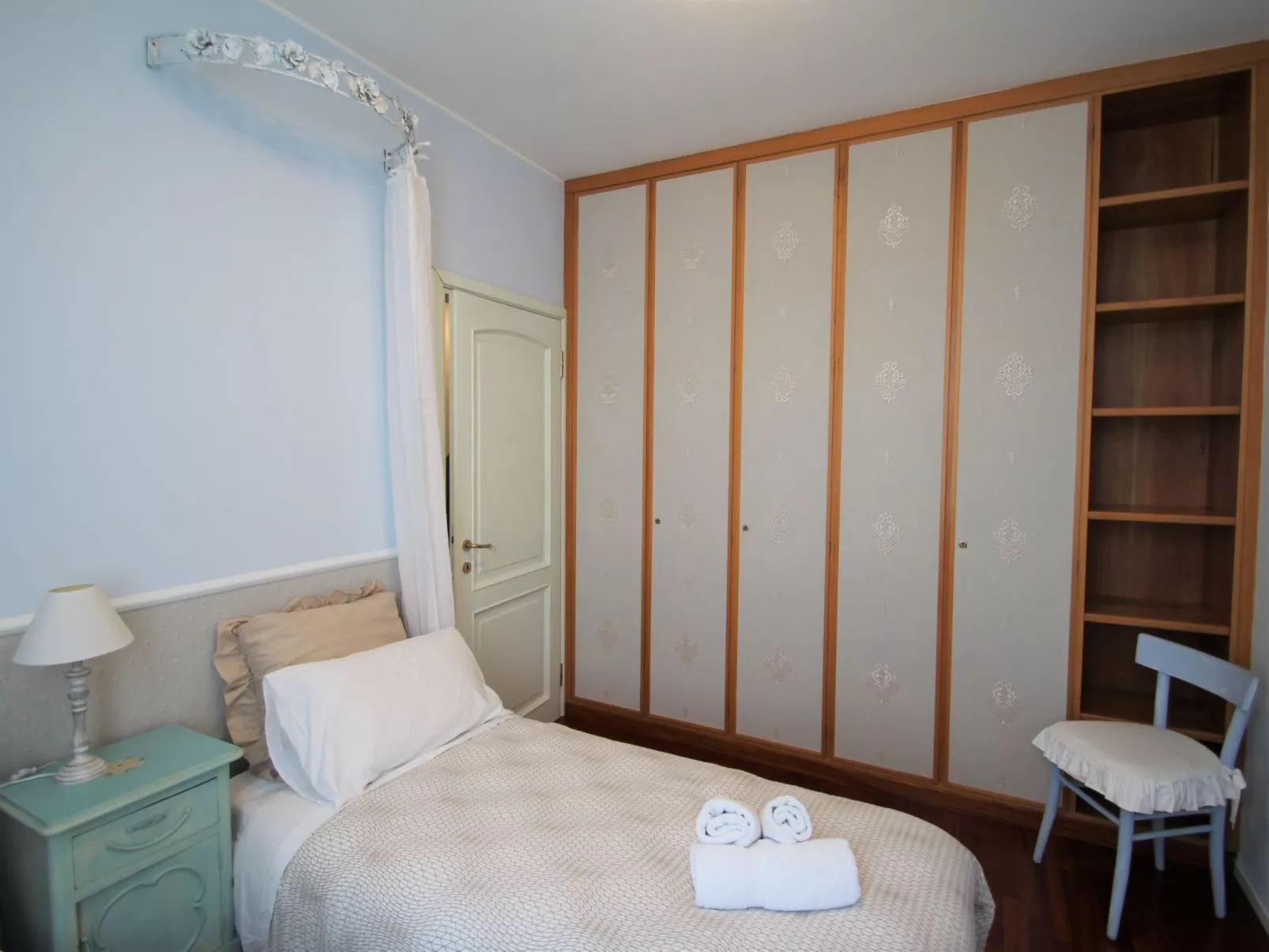 Le Rondini-Inside