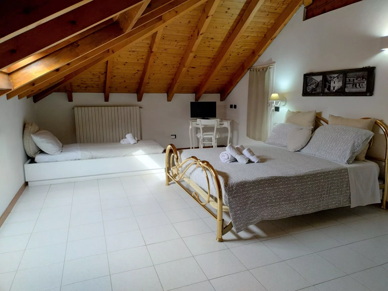 Le Rondini-Inside