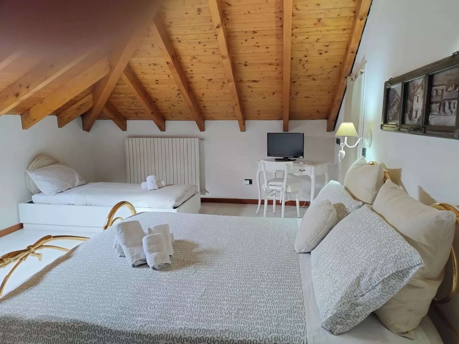 Le Rondini-Inside