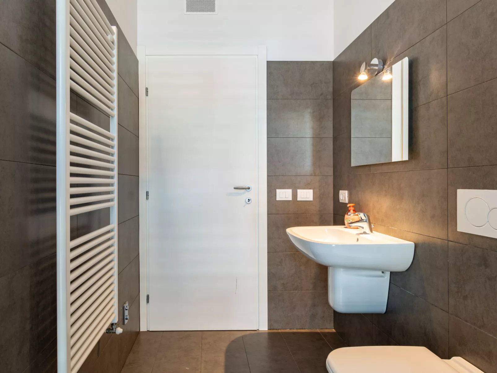 Vista Lago-Inside