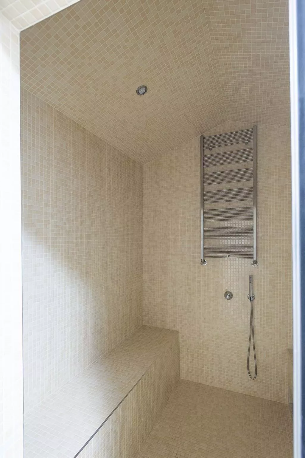 Vista Lago-Inside