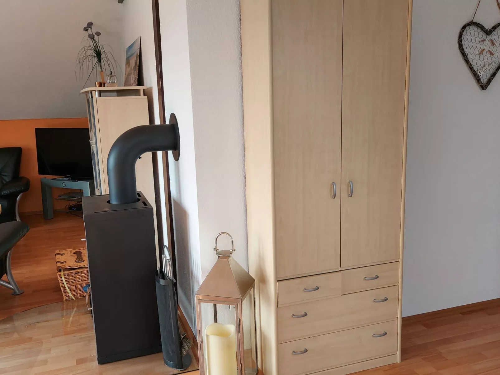 Sternberg 225-Inside